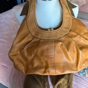 RARE Coach Ergo Signature Tattersal
Kisslock leather purse